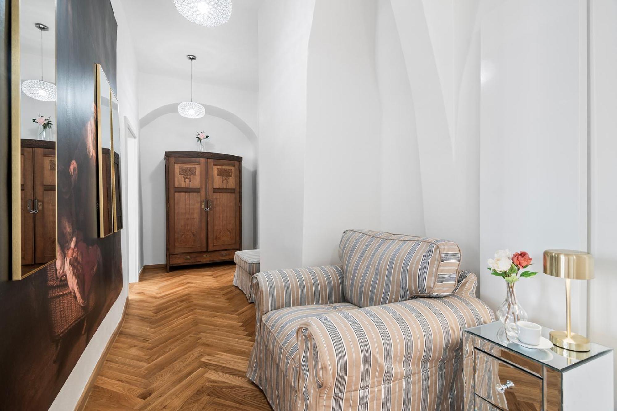 Old Town Square Apartments By Michal&Friends Prague Luaran gambar