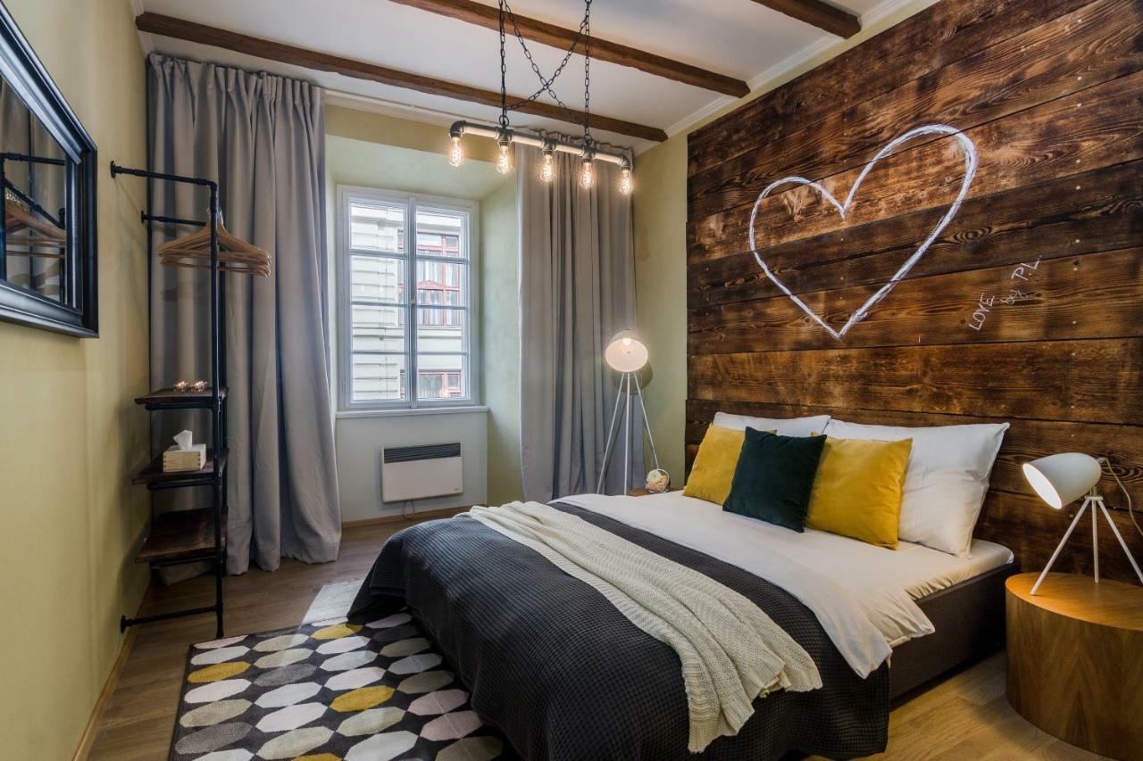 Old Town Square Apartments By Michal&Friends Prague Luaran gambar