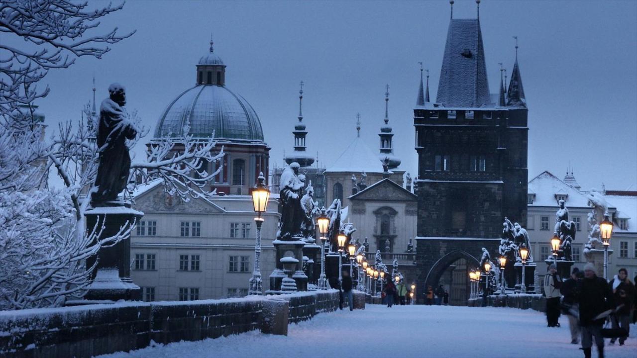 Old Town Square Apartments By Michal&Friends Prague Luaran gambar